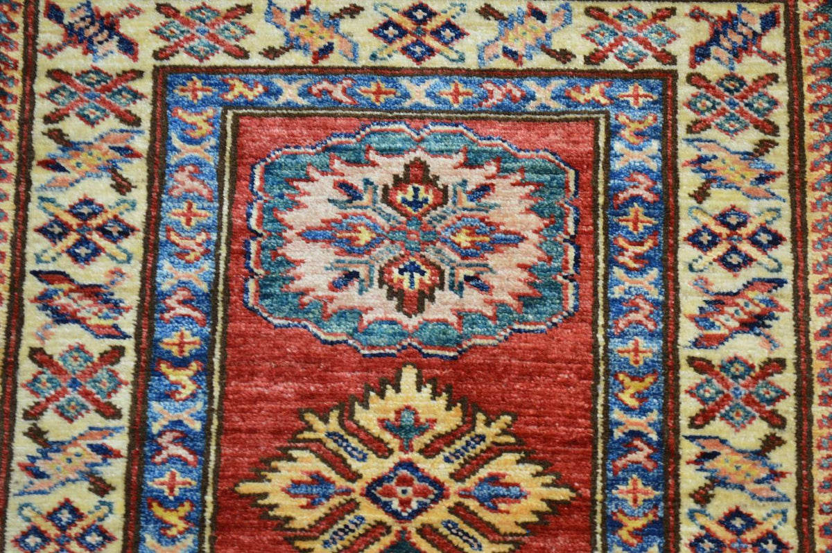 2' 0" x 5' 6" Pakistan Kazak Runner image 6