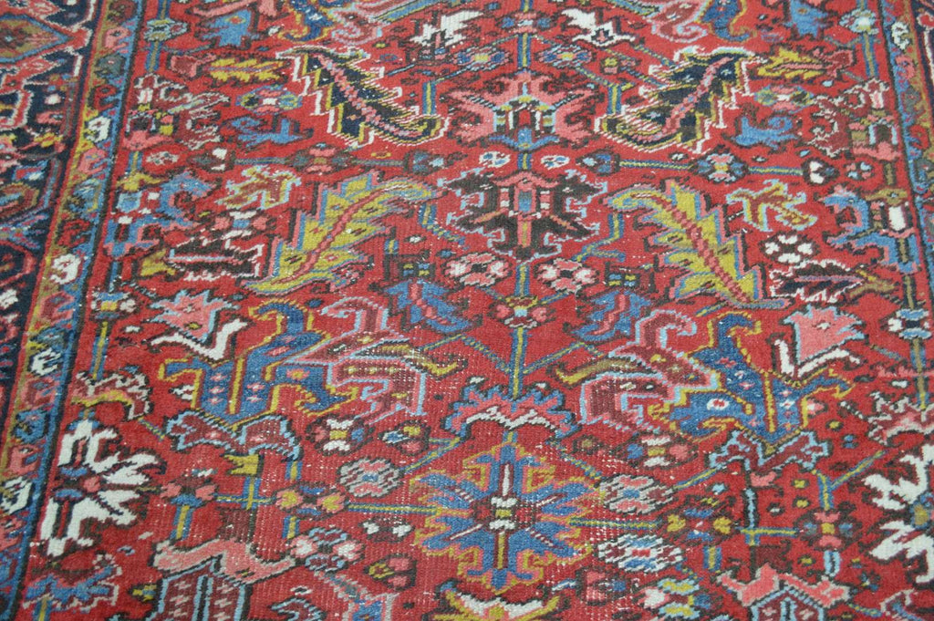 6' 7" x 9' 5" Persian Heriz Rug image 3