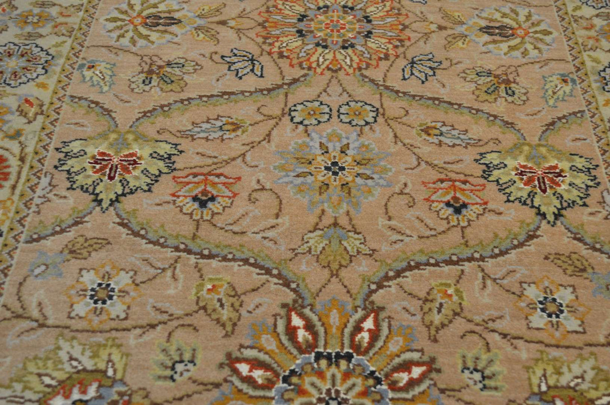 2' 5" x 4' 2" India Agra Rug image 7