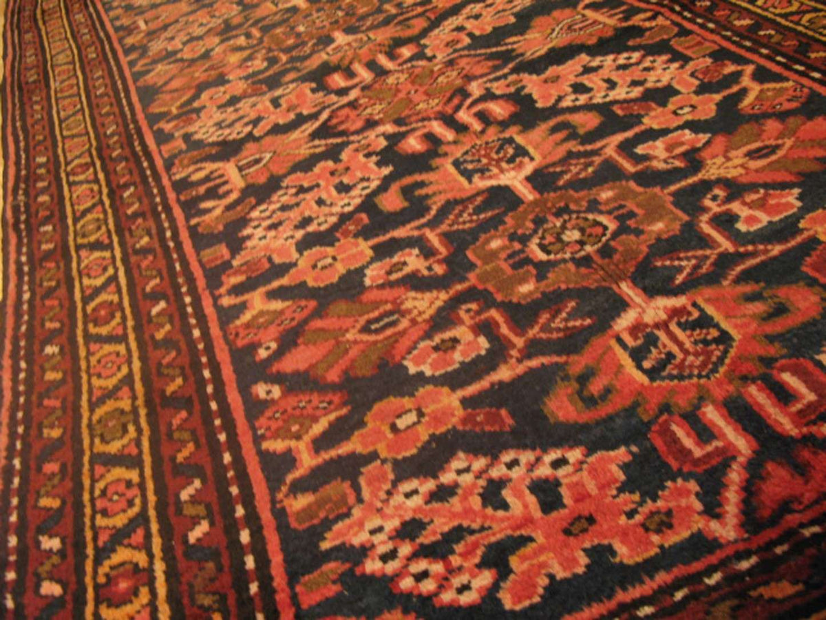 3' 7" x 9' 7" Persian Bakhtiari Runner image 6