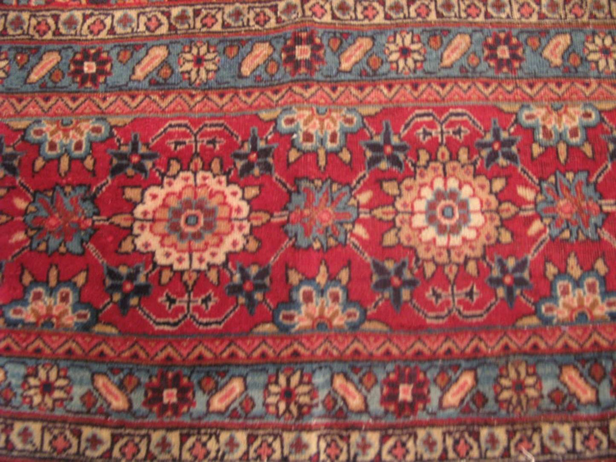 8' 1" x 10' 9" Persian Varamin Rug image 3