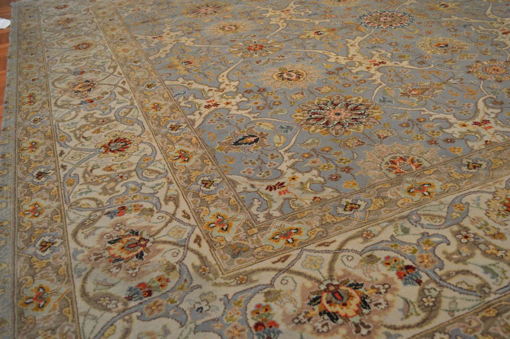 8' 0" x 8' 0" India Sultanabad Square Rug image 6