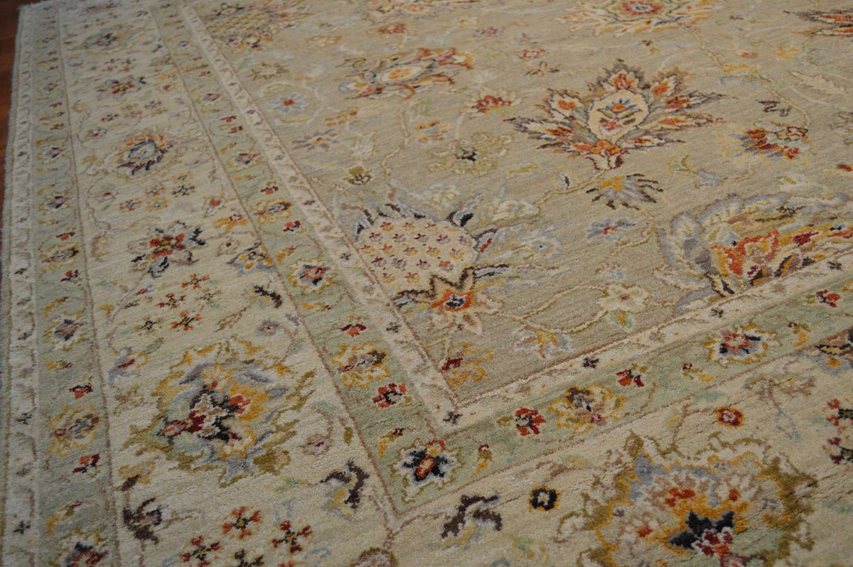 8' 0" x 8' 3" India Sultanabad Square Rug image 3
