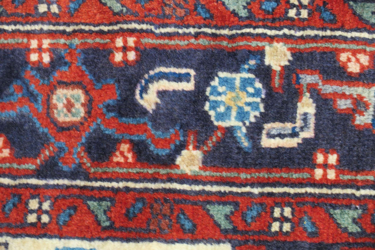 3' 4" x 6' 8" Persian Hamadan Rug image 0