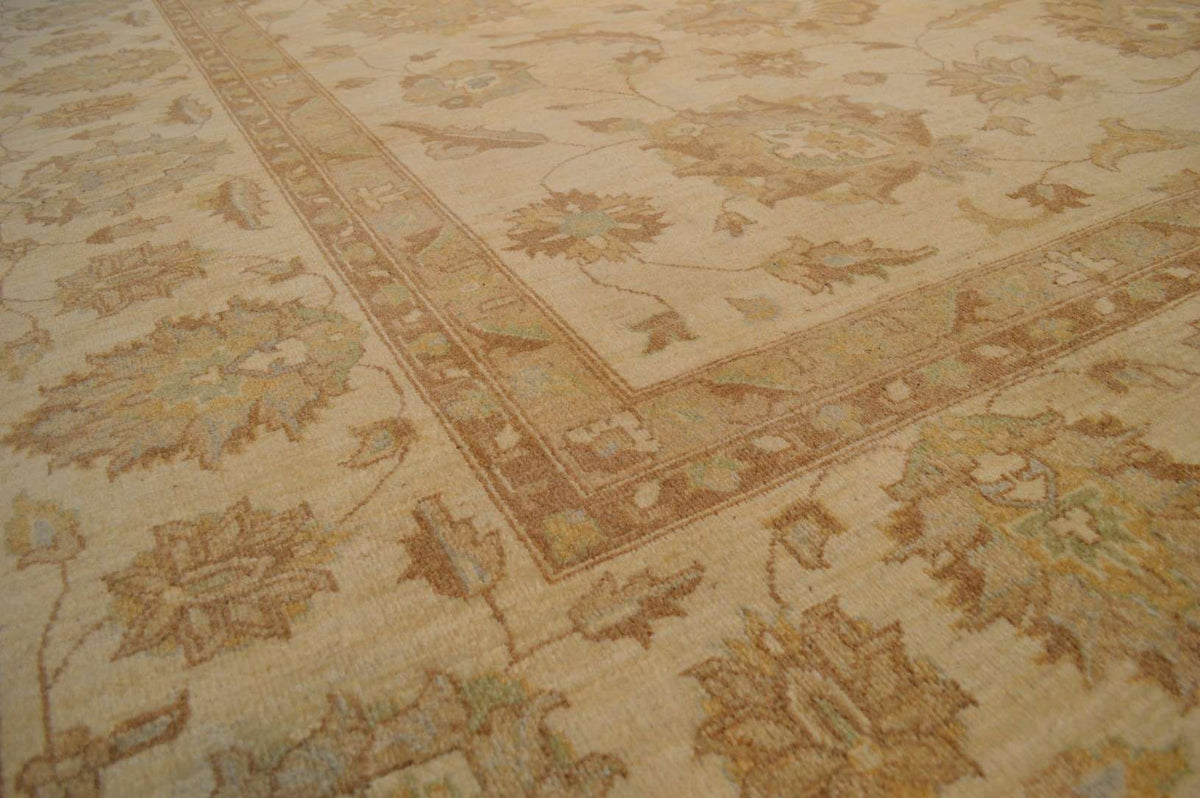 11' 6" x 14' 8" Pakistan Peshawar Rug image 4