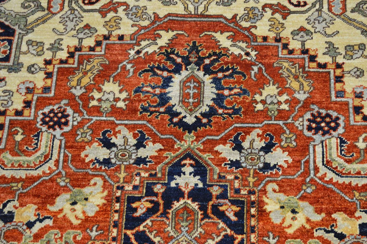 8' 0" x 9' 8" Pakistan Serapi Rug image 3