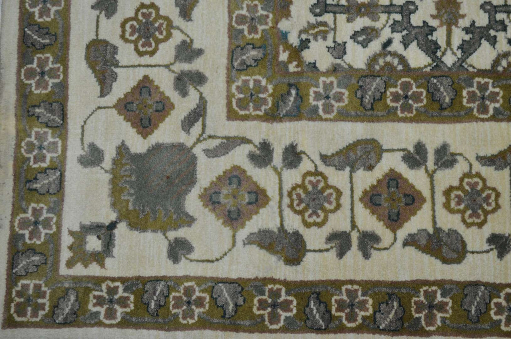 6' 0" x 9' 0" India Tabriz Rug image 10