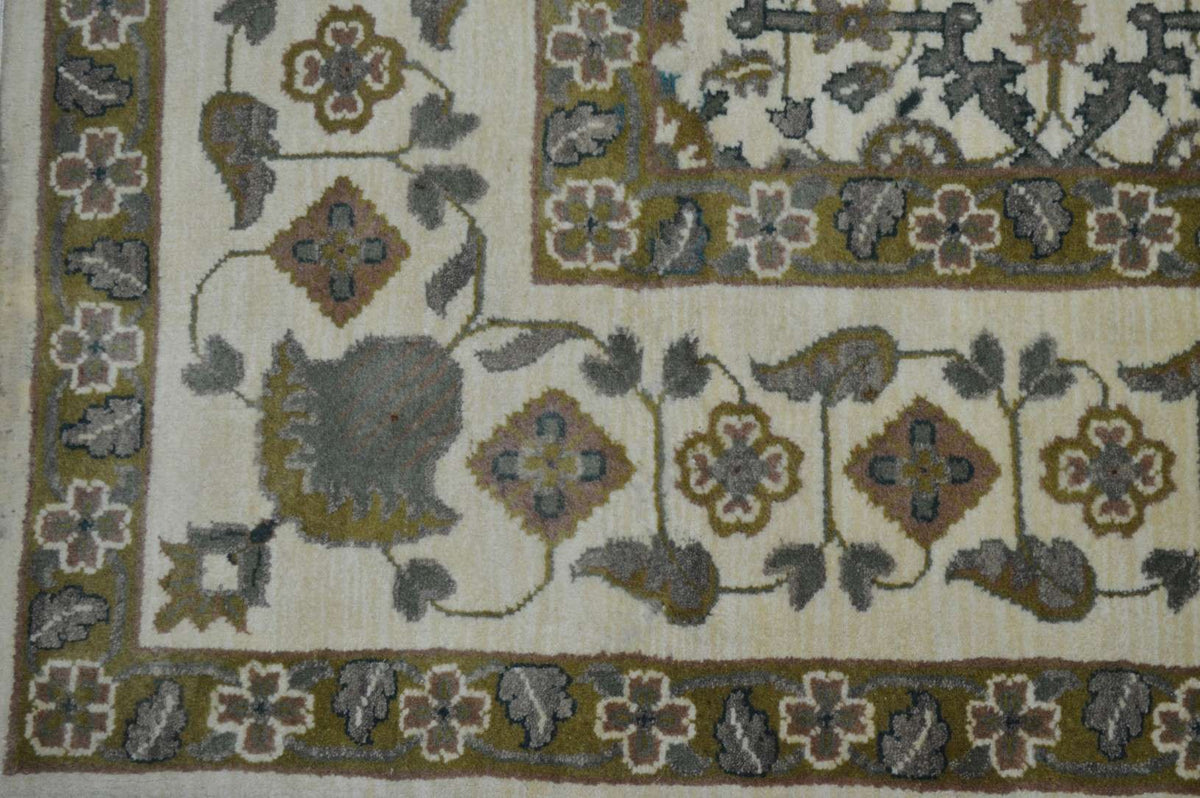 6' 0" x 9' 0" India Tabriz Rug image 10
