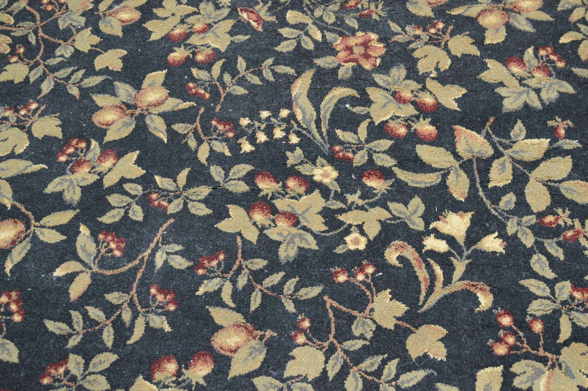 7' 5" x 10' 9" India Contemporary Rug image 9