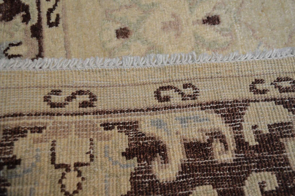 4' 0" x 6' 0" Pakistan Peshawar Rug image 11