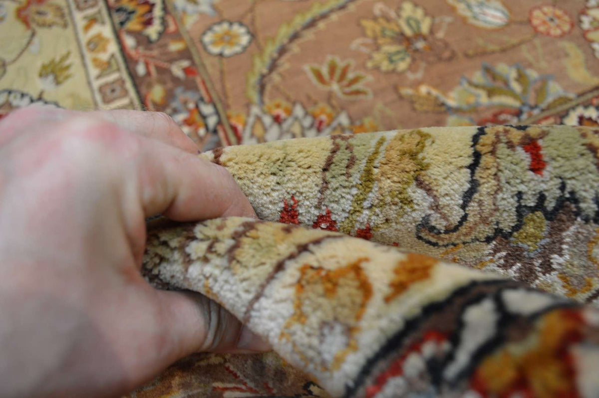 7' 8" x 9' 9" India Agra Rug image 9