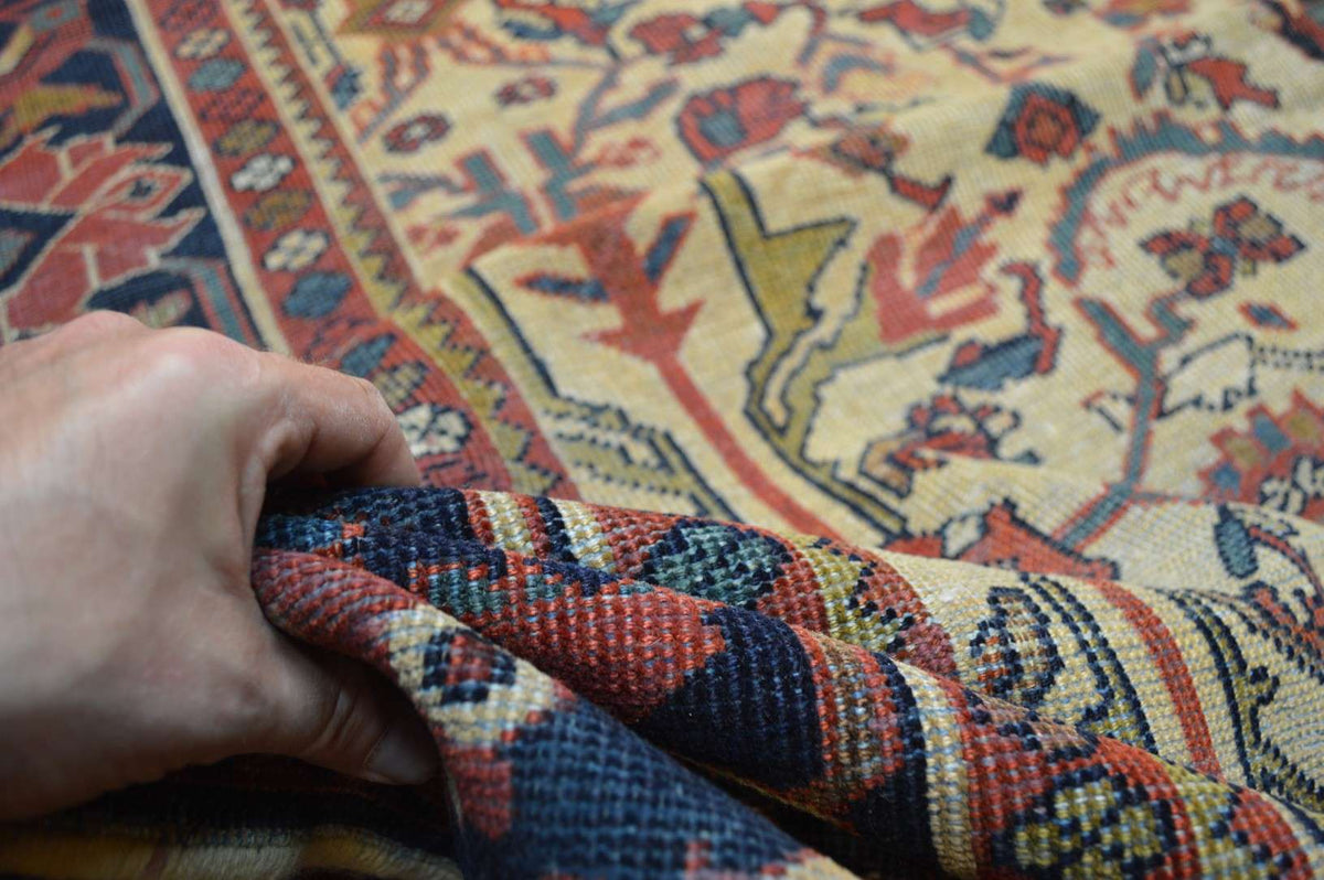 6' 9" x 9' 9" Vintage Mahal Rug image 11