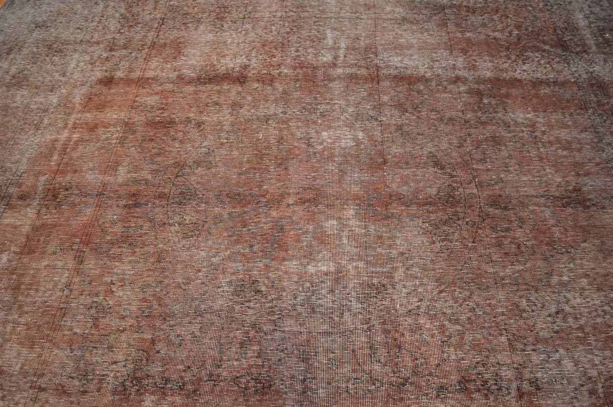 9' 3" x 12' 3" Pakistan Vintage Rug image 7