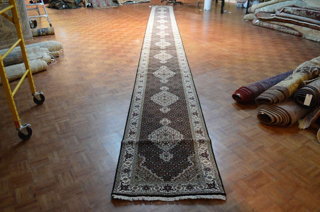 2' 6" x 30' 1" India Bijar Runner image 1
