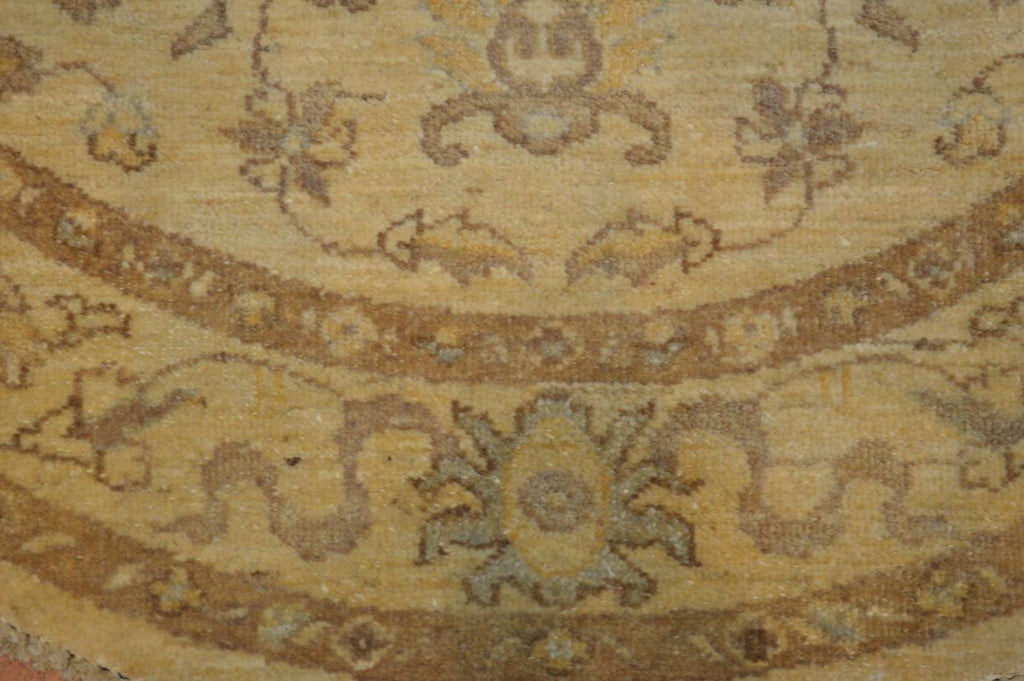4' 3" x 4' 3" Pakistan Peshawar Round Rug image 8