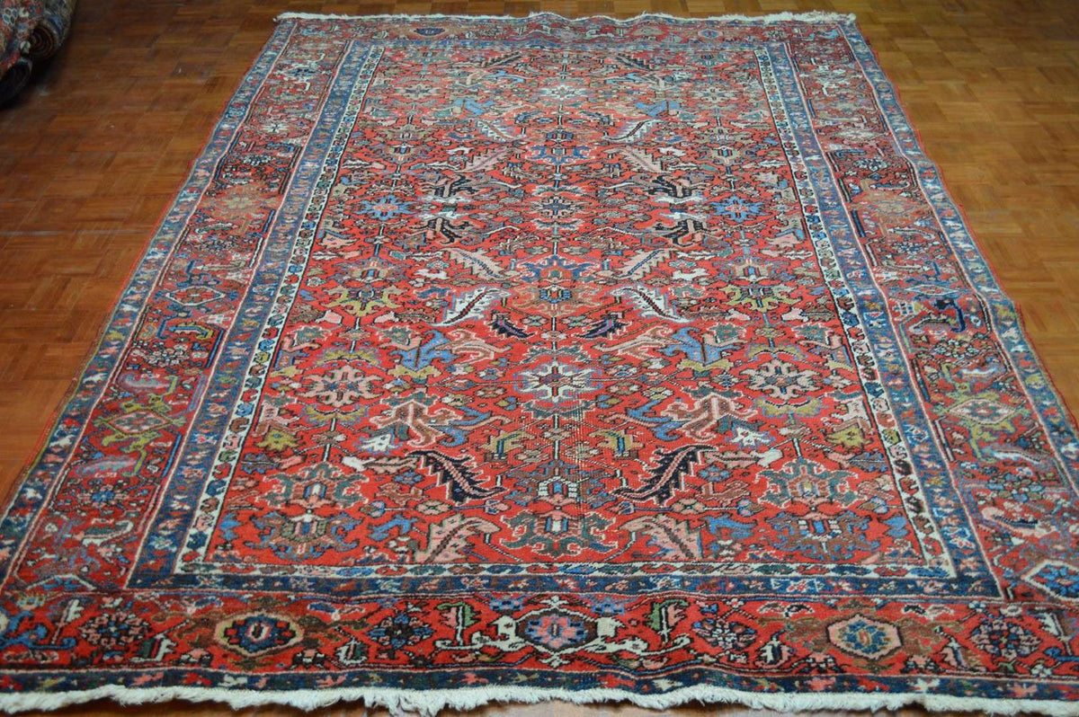 7' 8" x 10' 8" Persian Heriz Rug image 1
