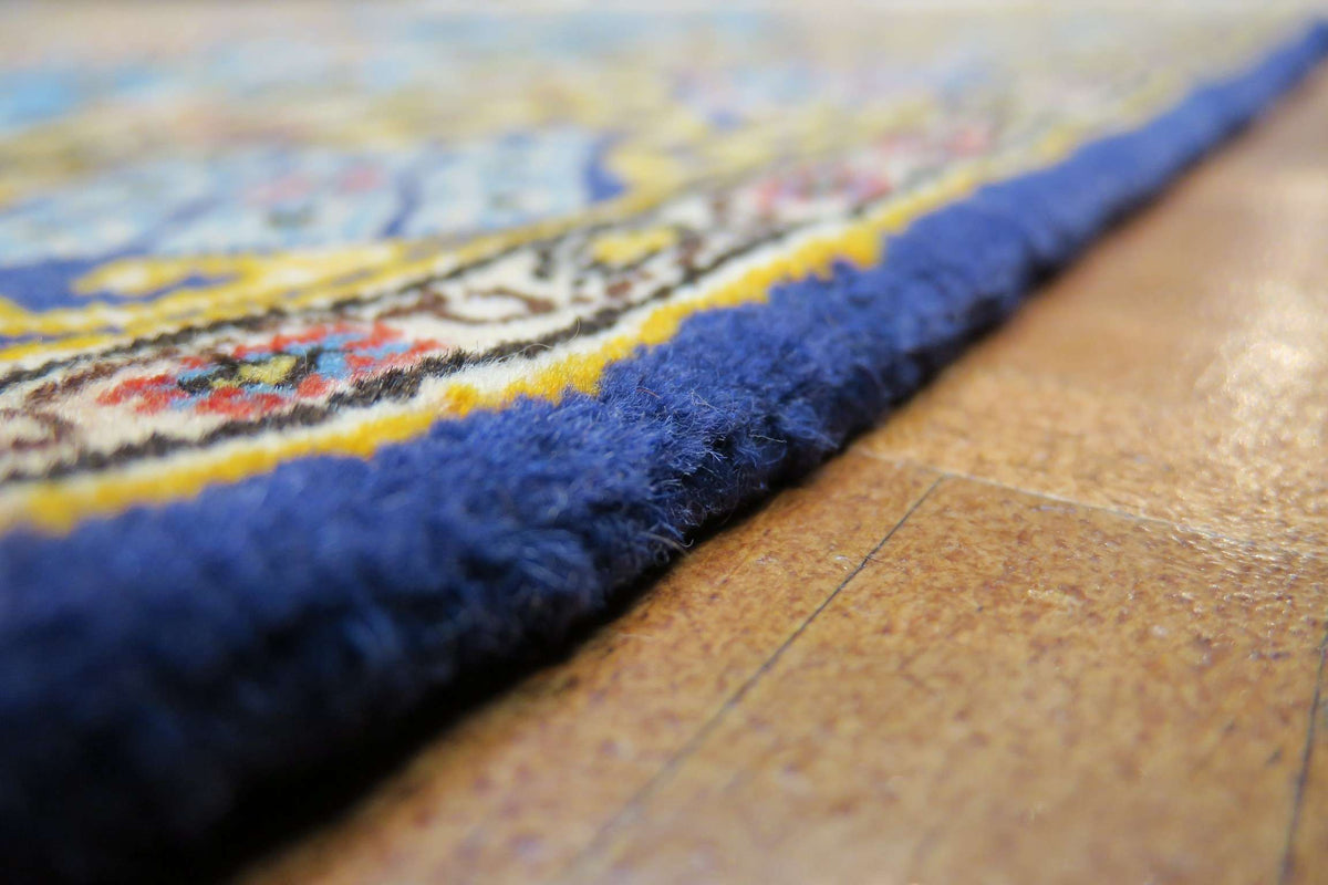3' 6" x 5' 3" Persian Shahreza Rug image 7