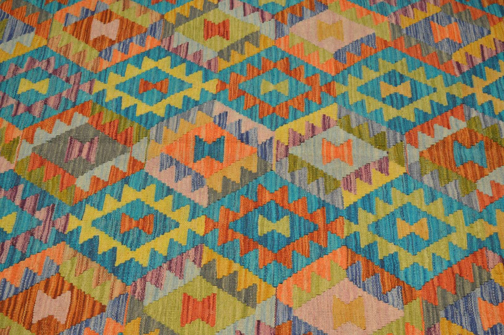 6' 6" x 10' 0" India Kilim Rug image 8