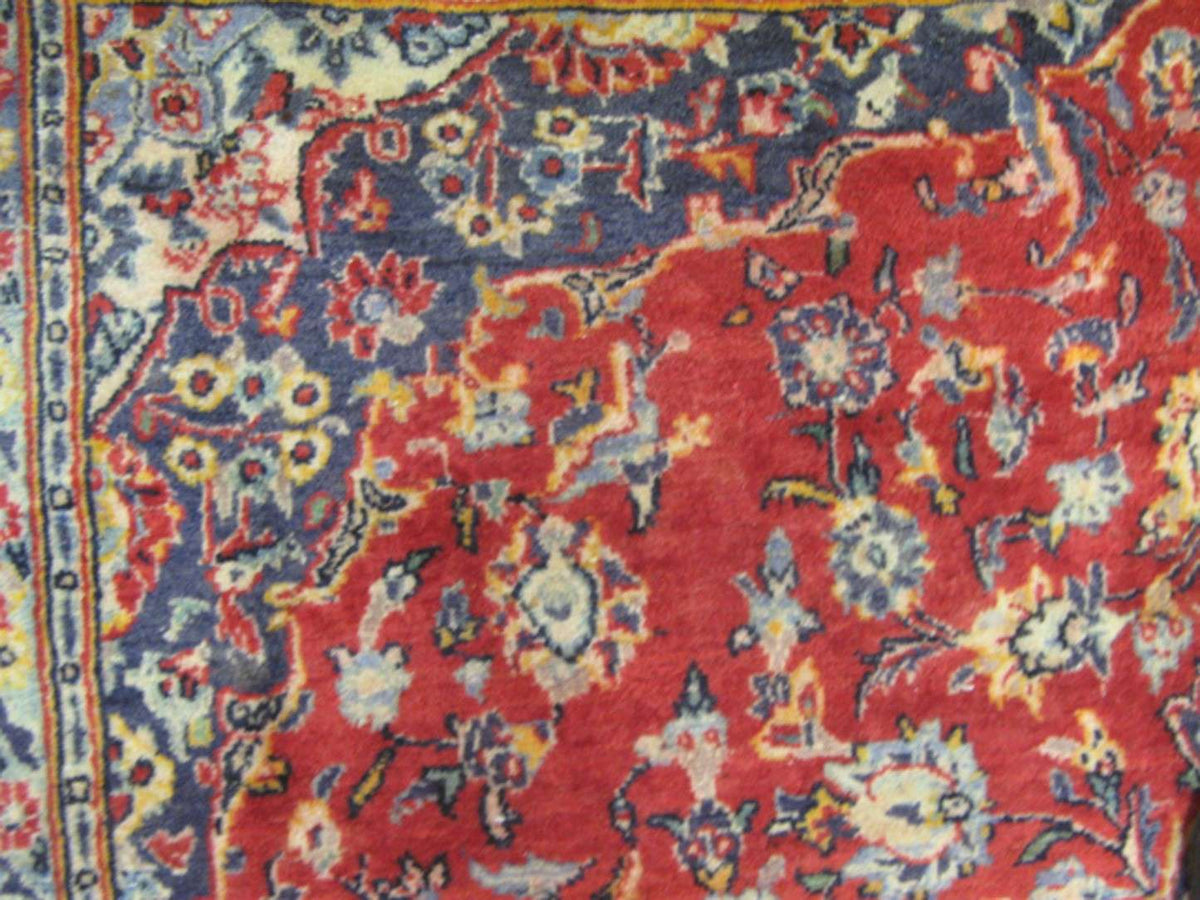 4' 7" x 6' 7" Persian Kashan Rug image 6