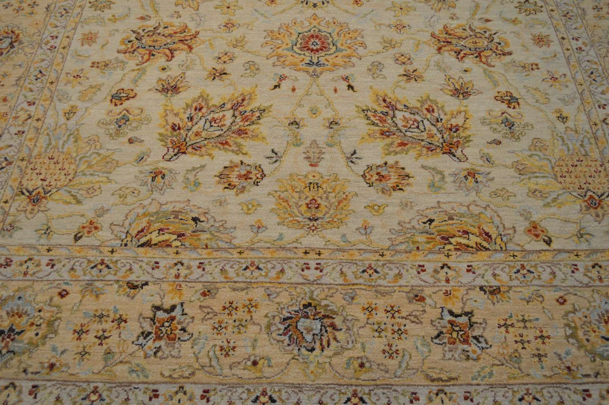 7' 9" x 8' 0" India Sultanabad Square Rug image 2
