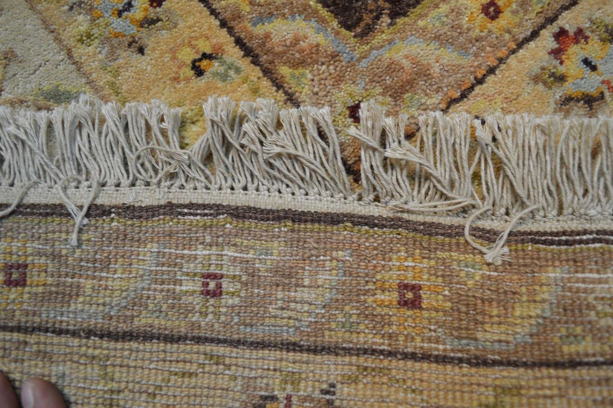 9' 0" x 12' 4" India Sultanabad Rug image 2