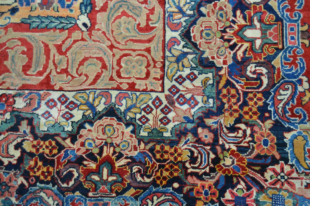 10' 6" x 13' 6" Persian Sarouk Rug image 2