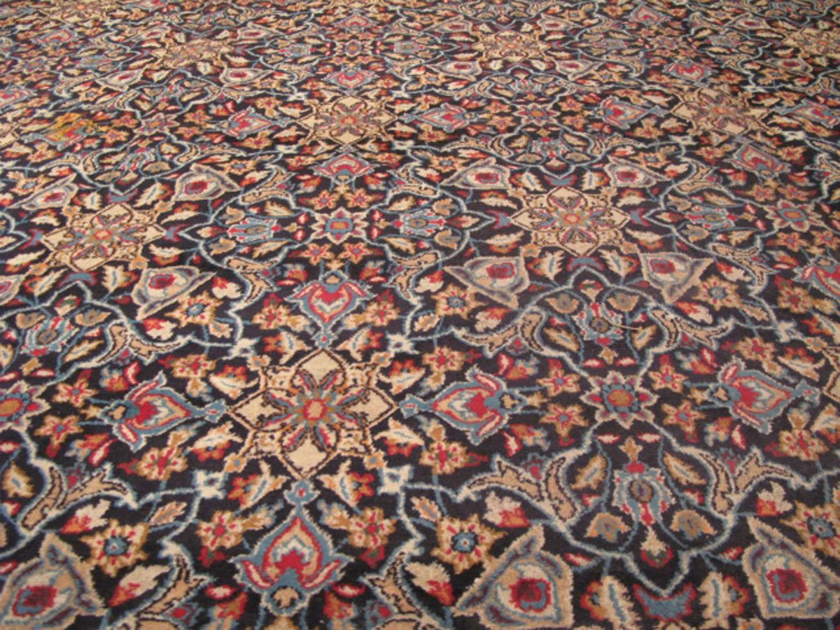 9' 1" x 12' 8" Persian Neyshabur Rug image 10