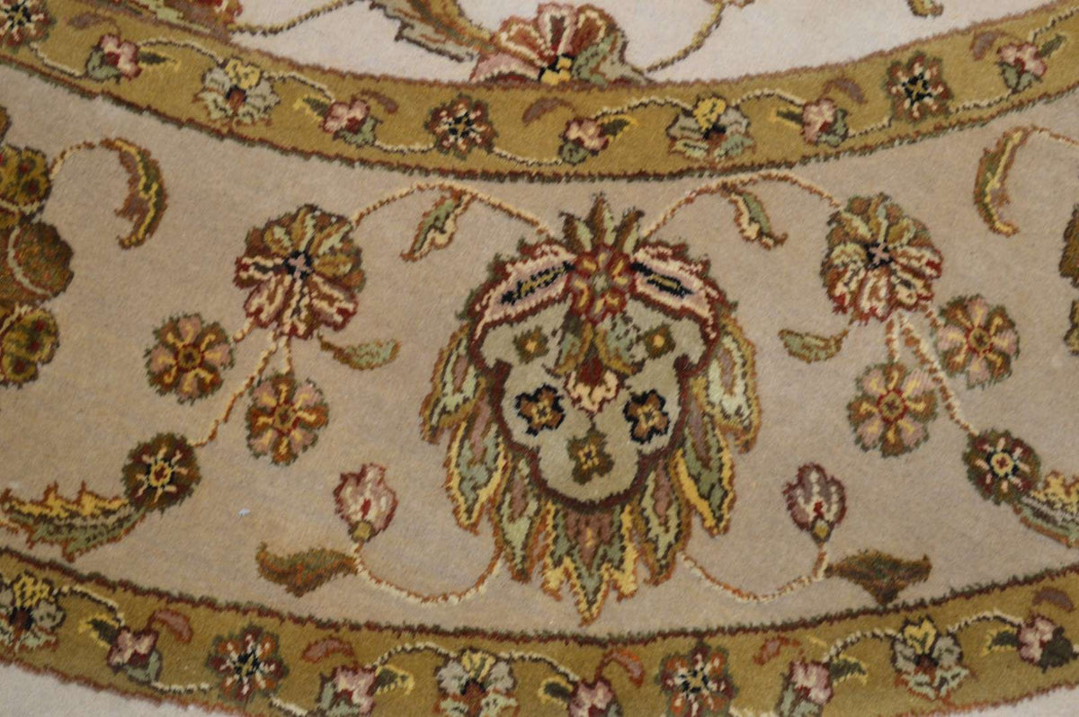 8' 3" x 8' 3" India Jaipur Round Rug image 7