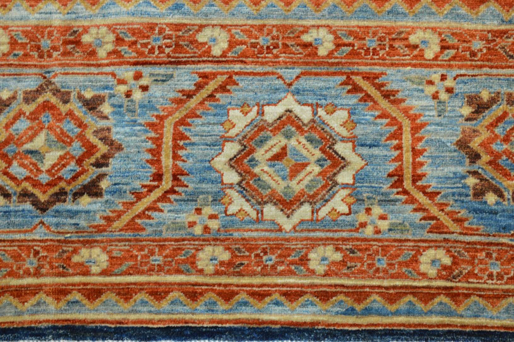 8' 2" x 10' 1" Pakistan Serapi Rug image 6
