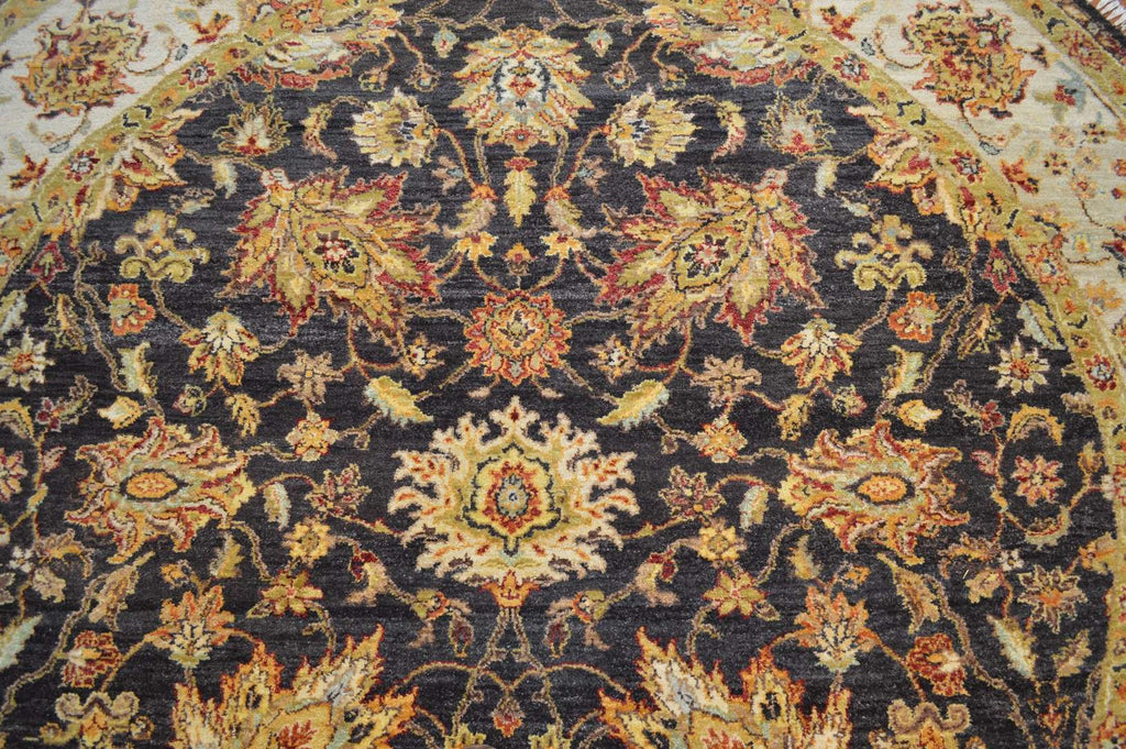 8' 0" x 8' 1" India Sultanabad Round Rug image 7