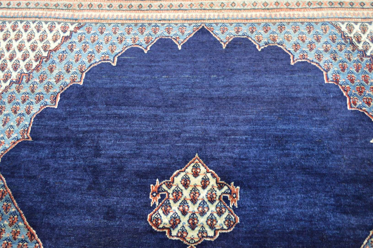 7' 3" x 10' 3" Persian Arak Rug image 4