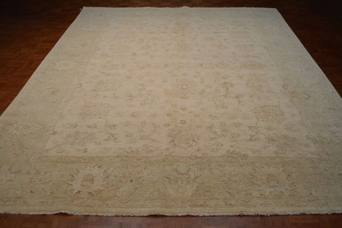 8' 9" x 11' 5" Pakistan Peshawar Rug image 1