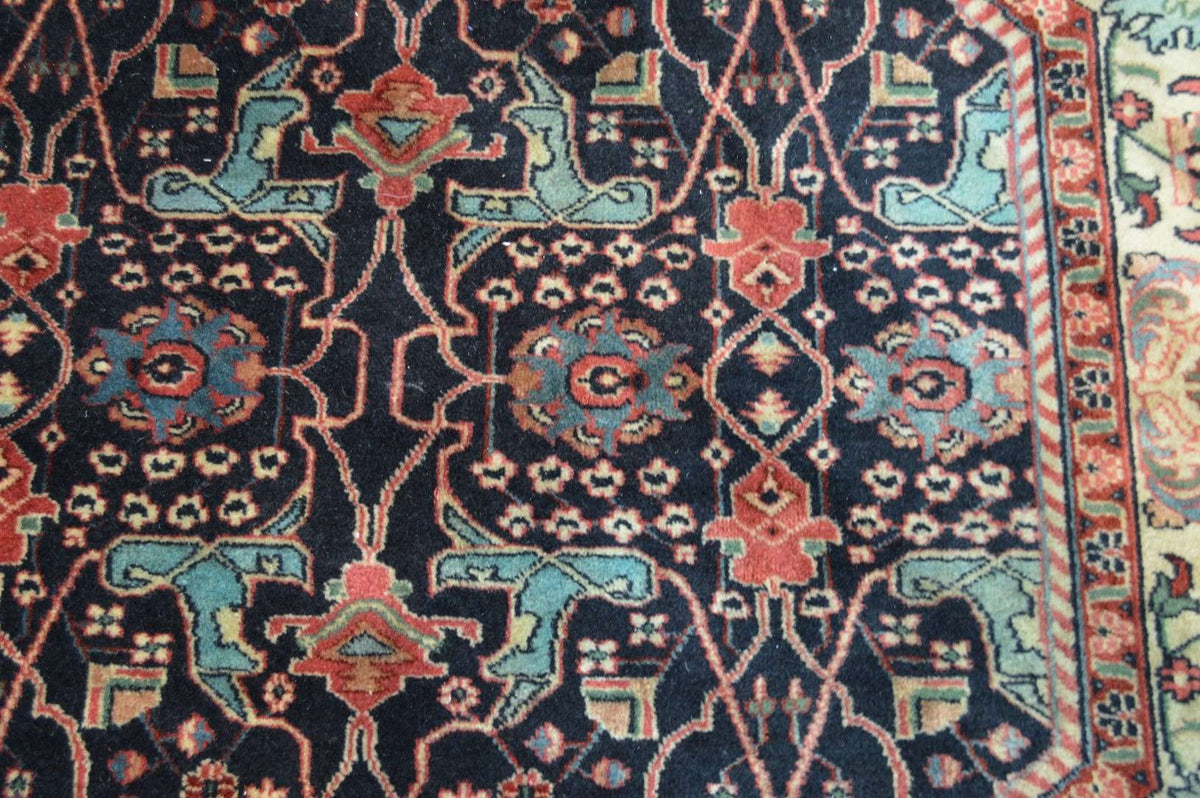 8' 8" x 8' 8" India Tabriz Octagon Rug image 3