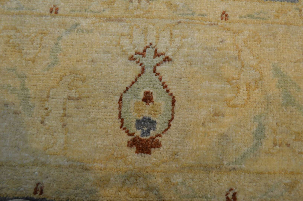 4' 10" x 7' 8" Pakistan Peshawar Rug image 7