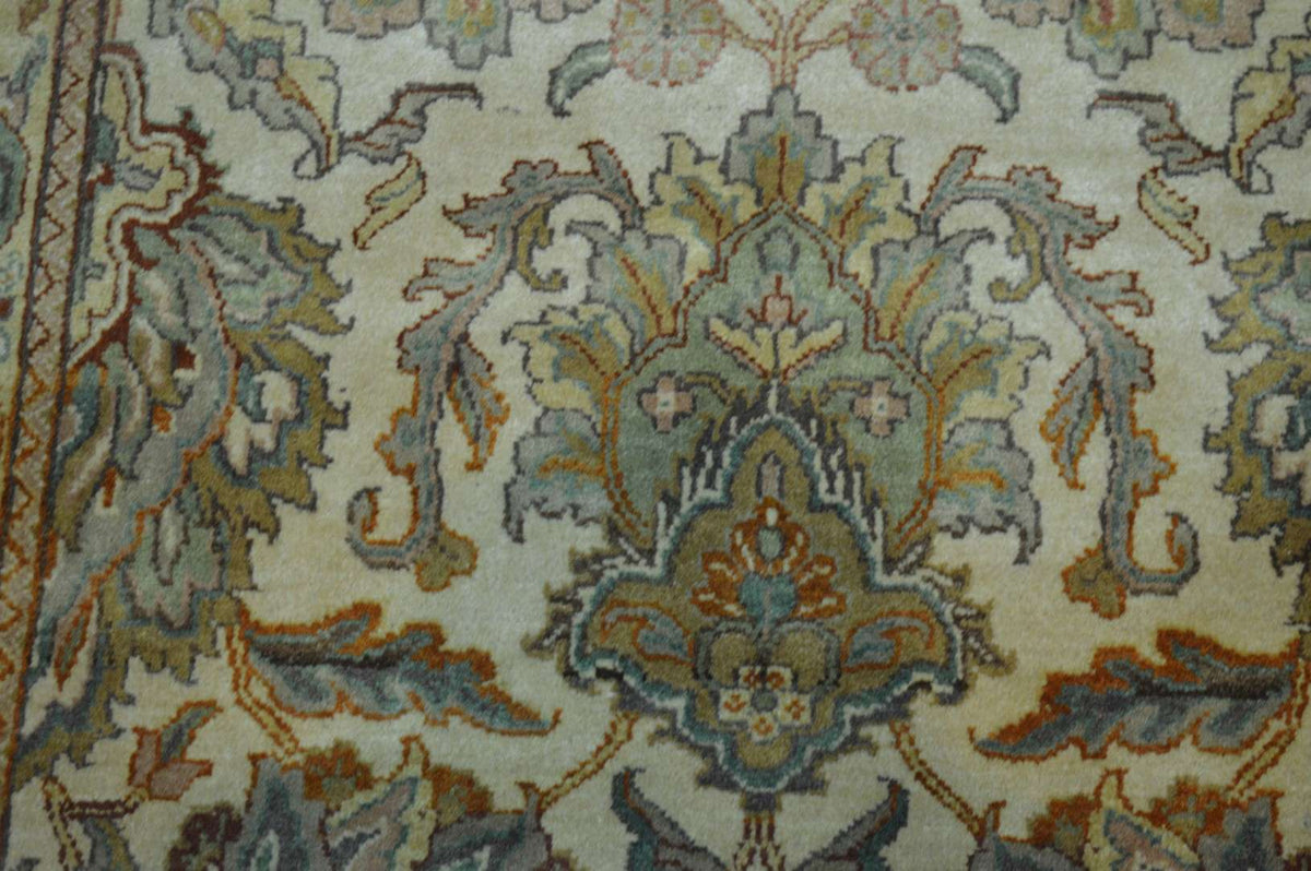 4' 0" x 6' 3" India Jaipur Rug image 2