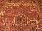 7' 9" x 11' 1" Persian Heriz Rug image 6