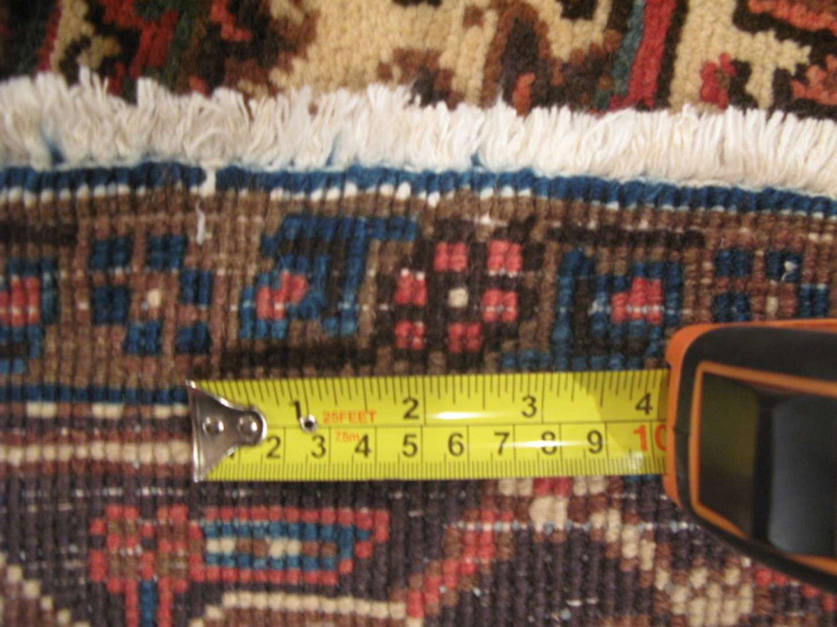 6' 5" x 9' 1" Persian Heriz Rug image 12