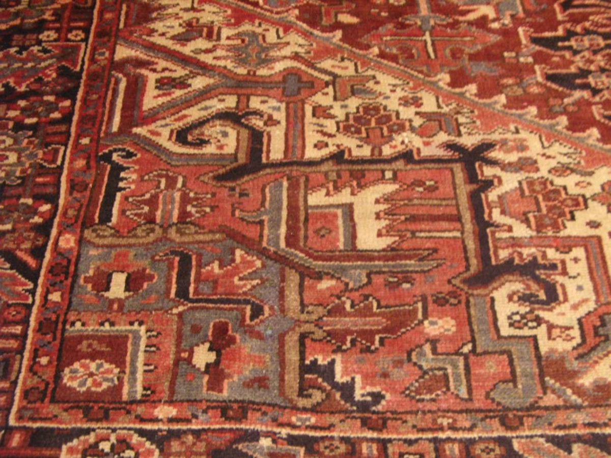 8' 0" x 11' 3" Persian Heriz Rug image 8