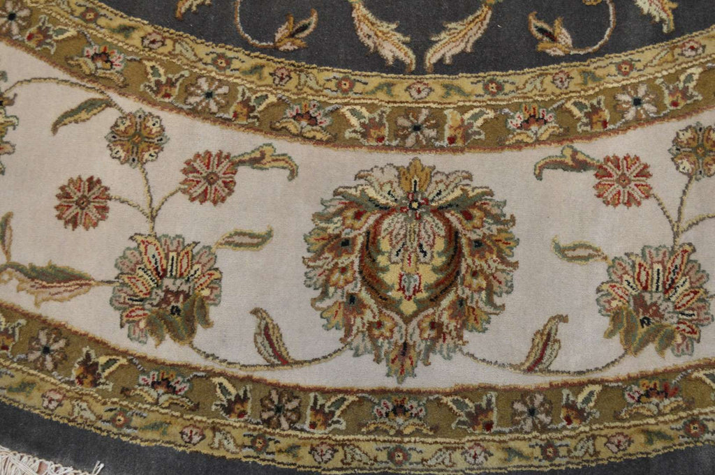 10' 2" x 10' 2" India Jaipur Round Rug image 5