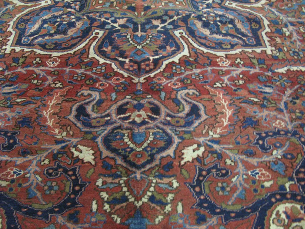 9' 5" x 12' 6" Persian Heriz Rug image 9