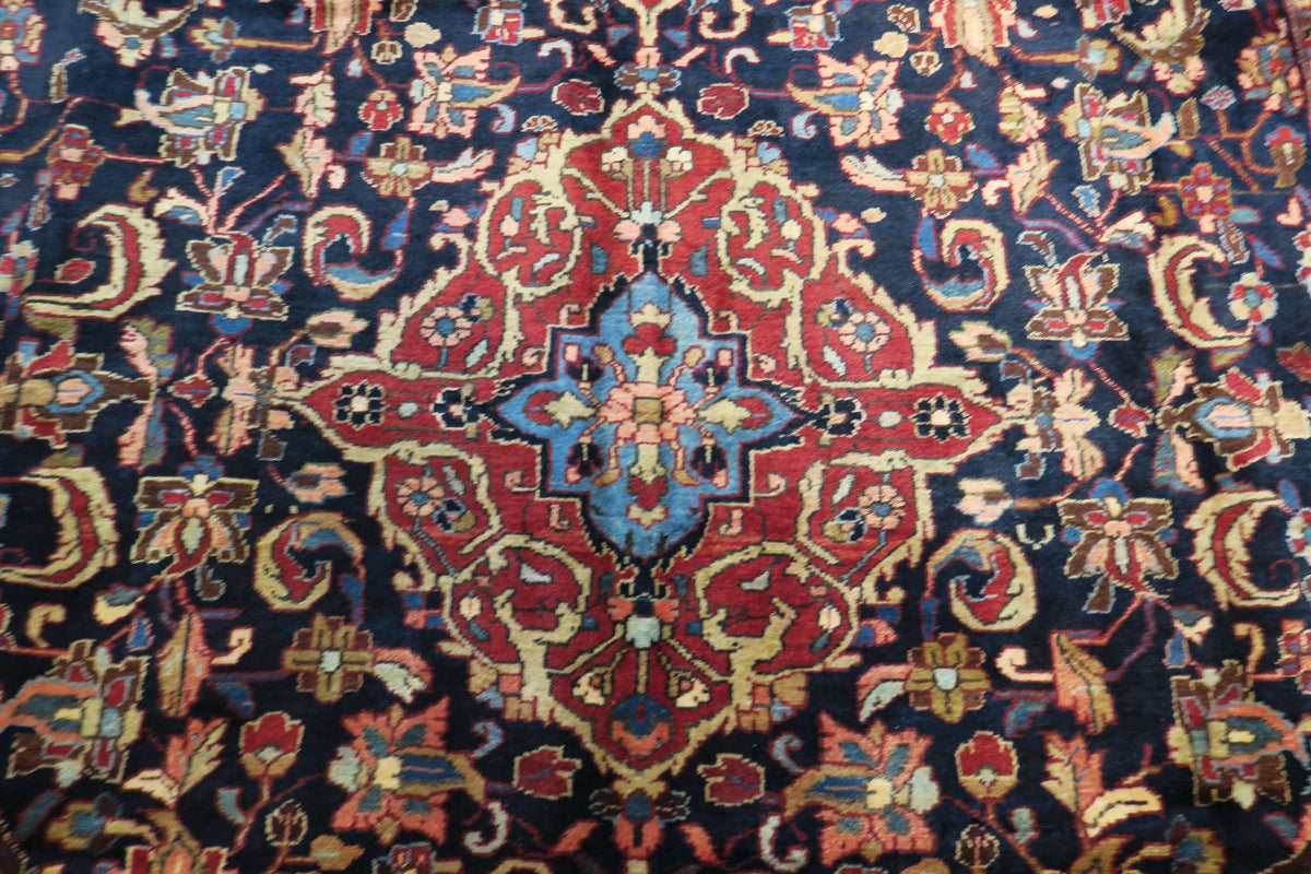 7' 5" x 10' 9" Persian Hamadan Rug image 8