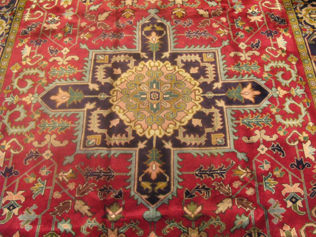 7' 4" x 10' 6" Persian Heriz Rug image 7