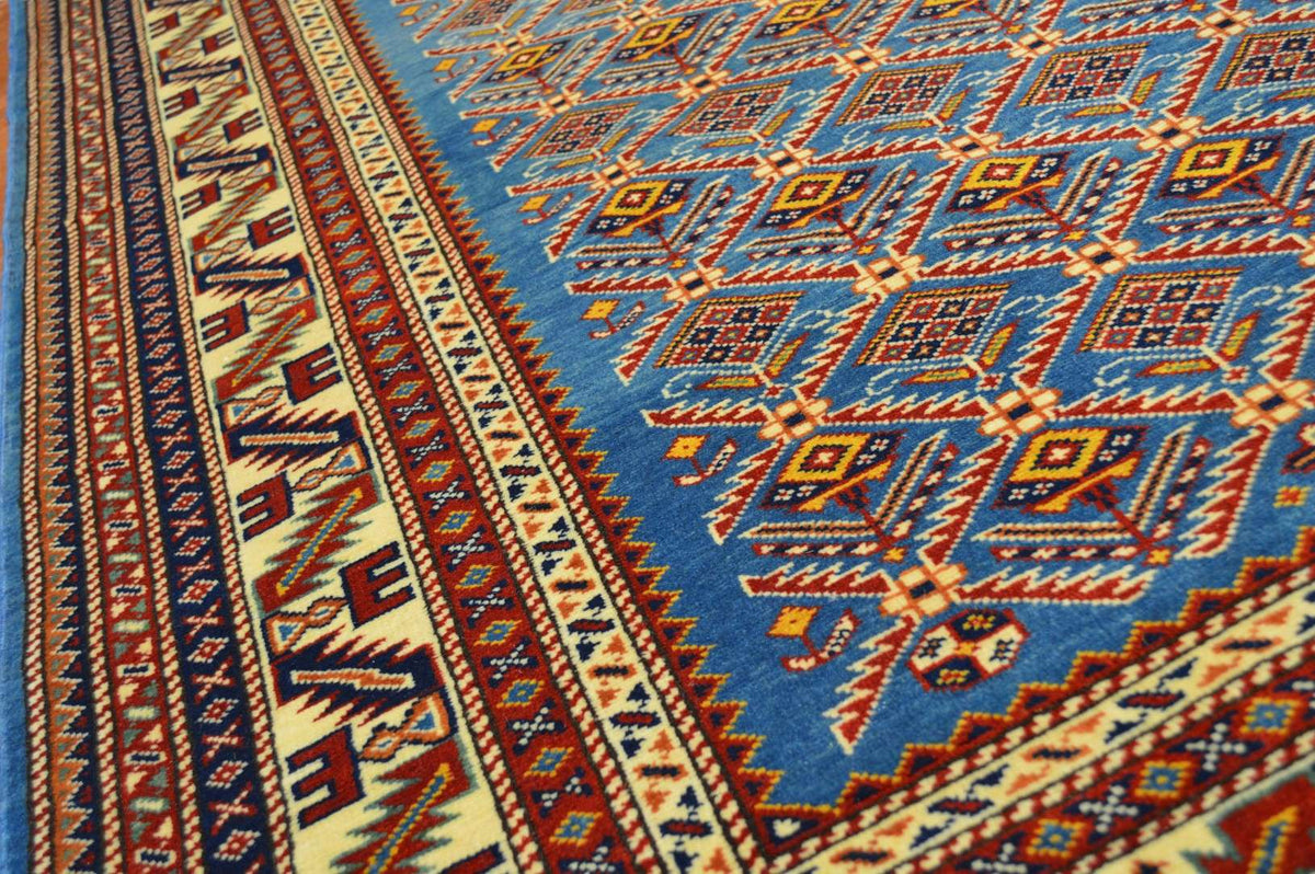4' 4" x 5' 8" Pakistan Shirvan Rug image 6