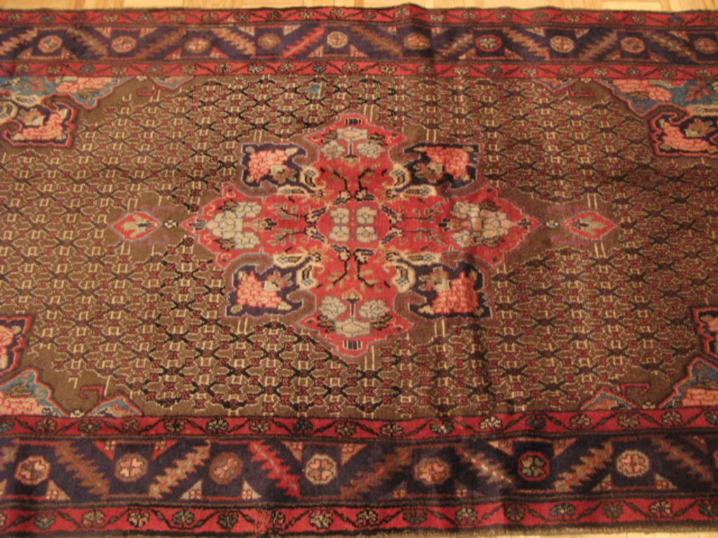 4' 2" x 7' 9" Persian Koliai Rug image 2