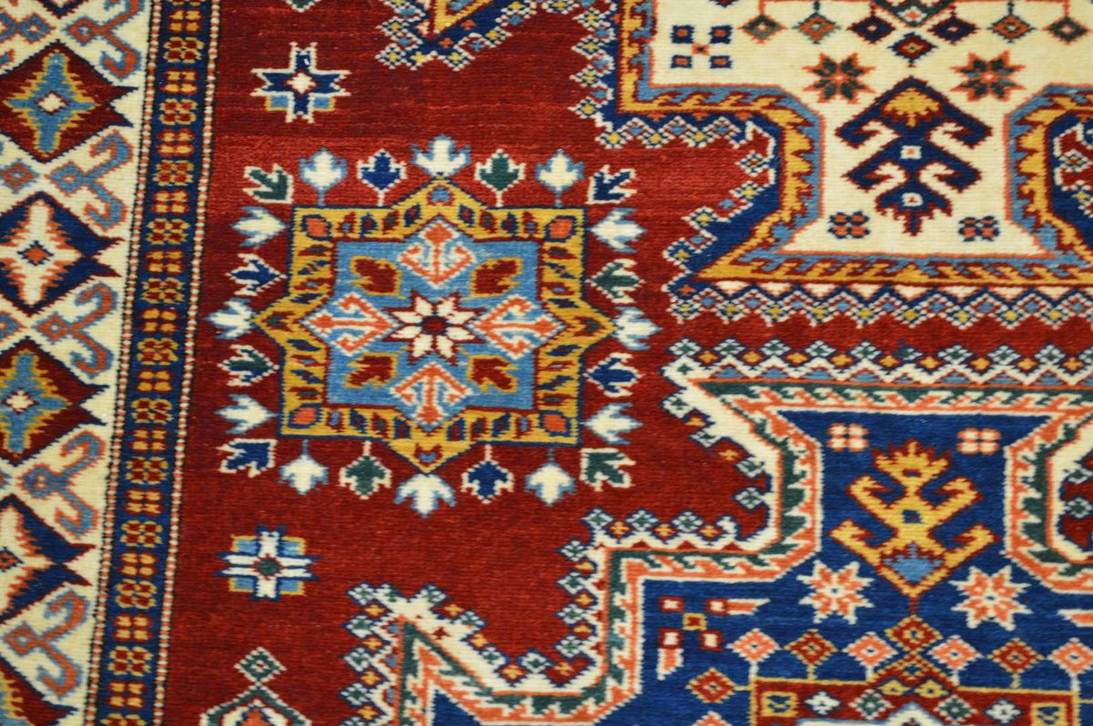 4' 1" x 6' 3" Pakistan Shirvan Rug image 7