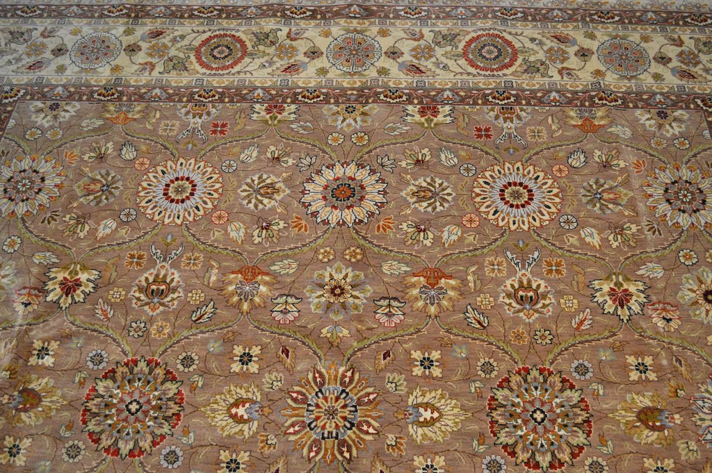 8' 9" x 11' 8" India Agra Rug image 9