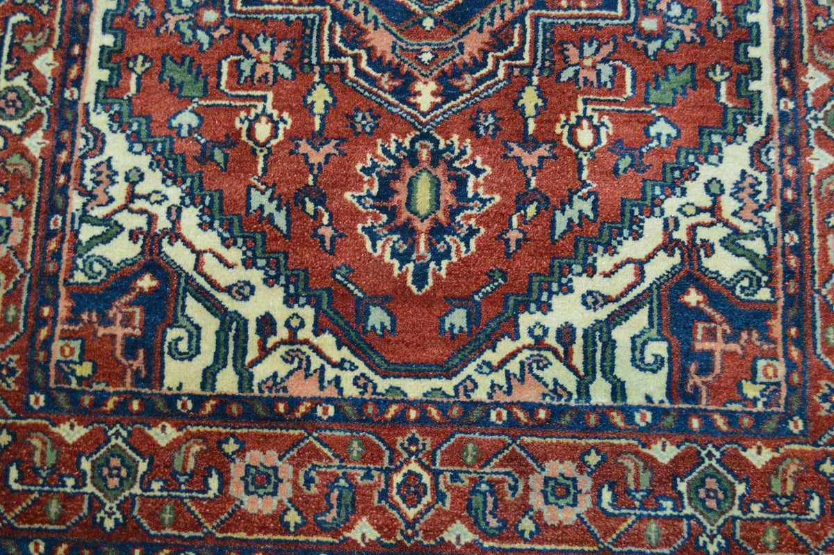 4' 0" x 6' 0" India Serapi Rug image 2