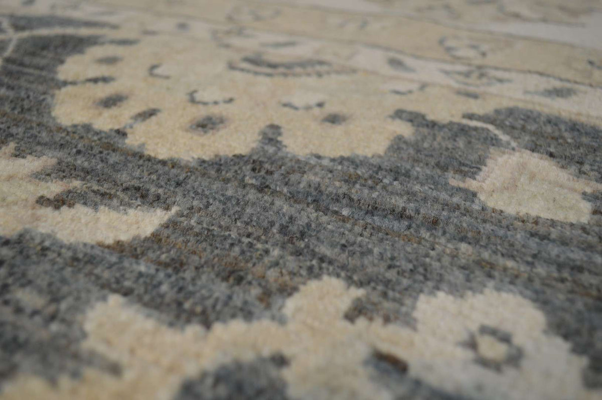 10' 0" x 14' 0" Pakistan Peshawar Rug image 8