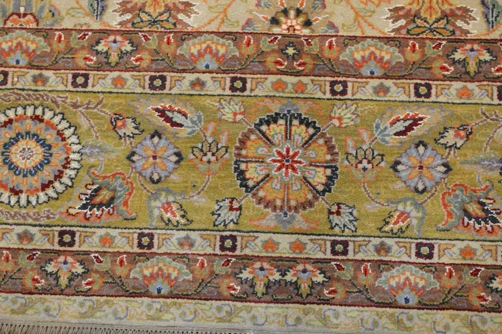 9' 0" x 11' 8" India Agra Rug image 9