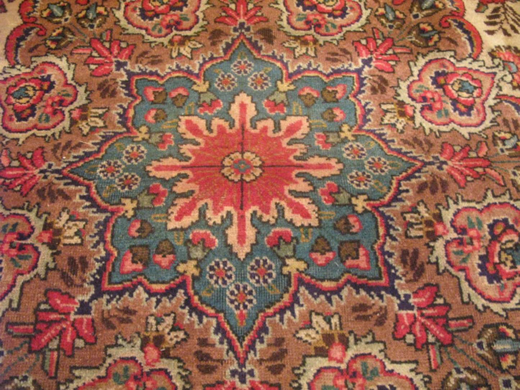 9' 7" x 12' 1" Persian Tabriz Rug image 7